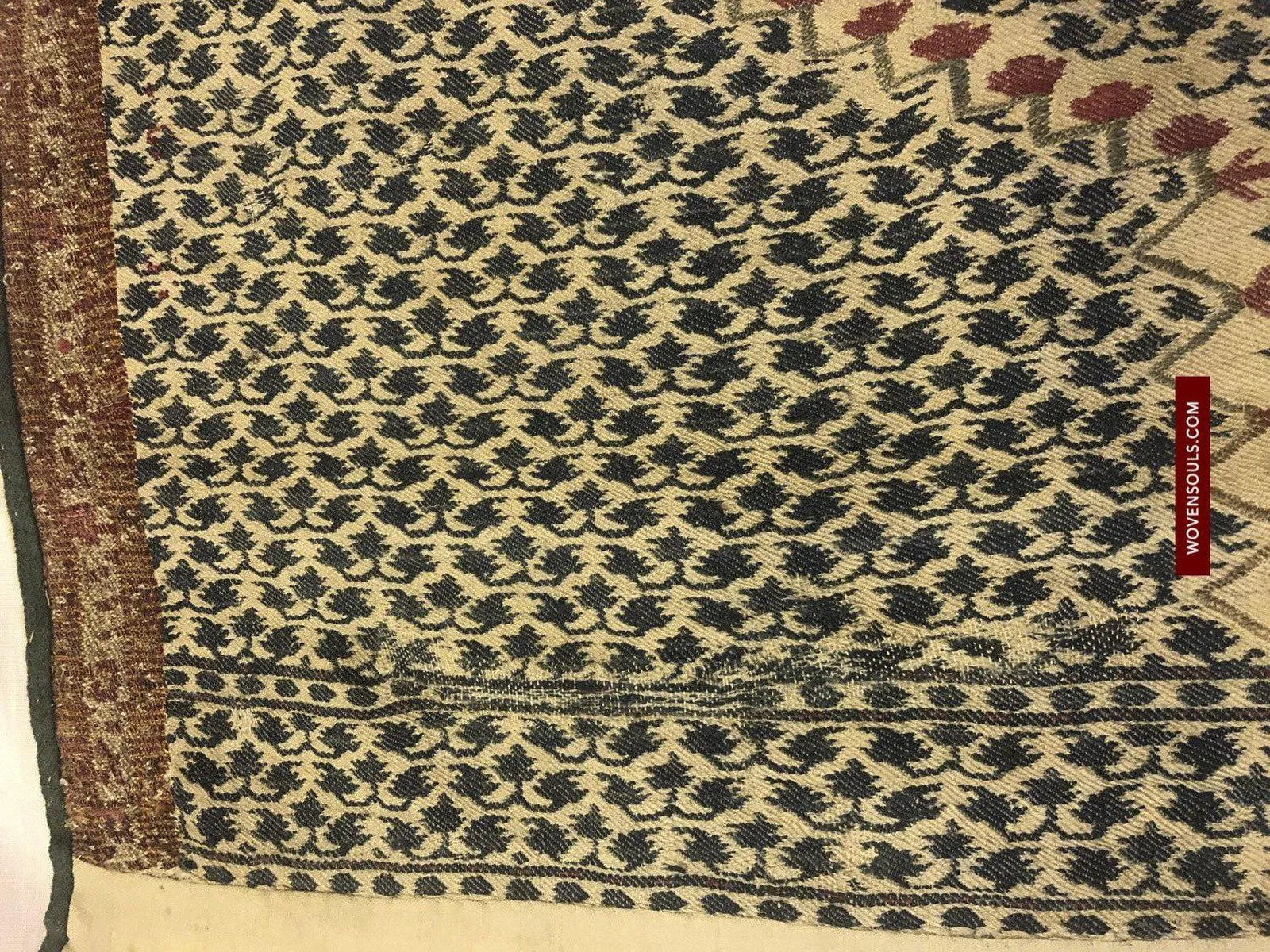 1473 SOLD Antique Moon Shawl