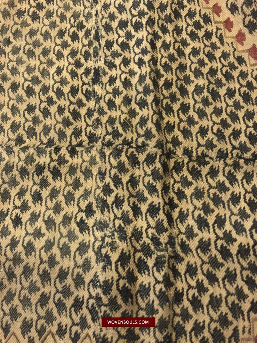 1473 SOLD Antique Moon Shawl