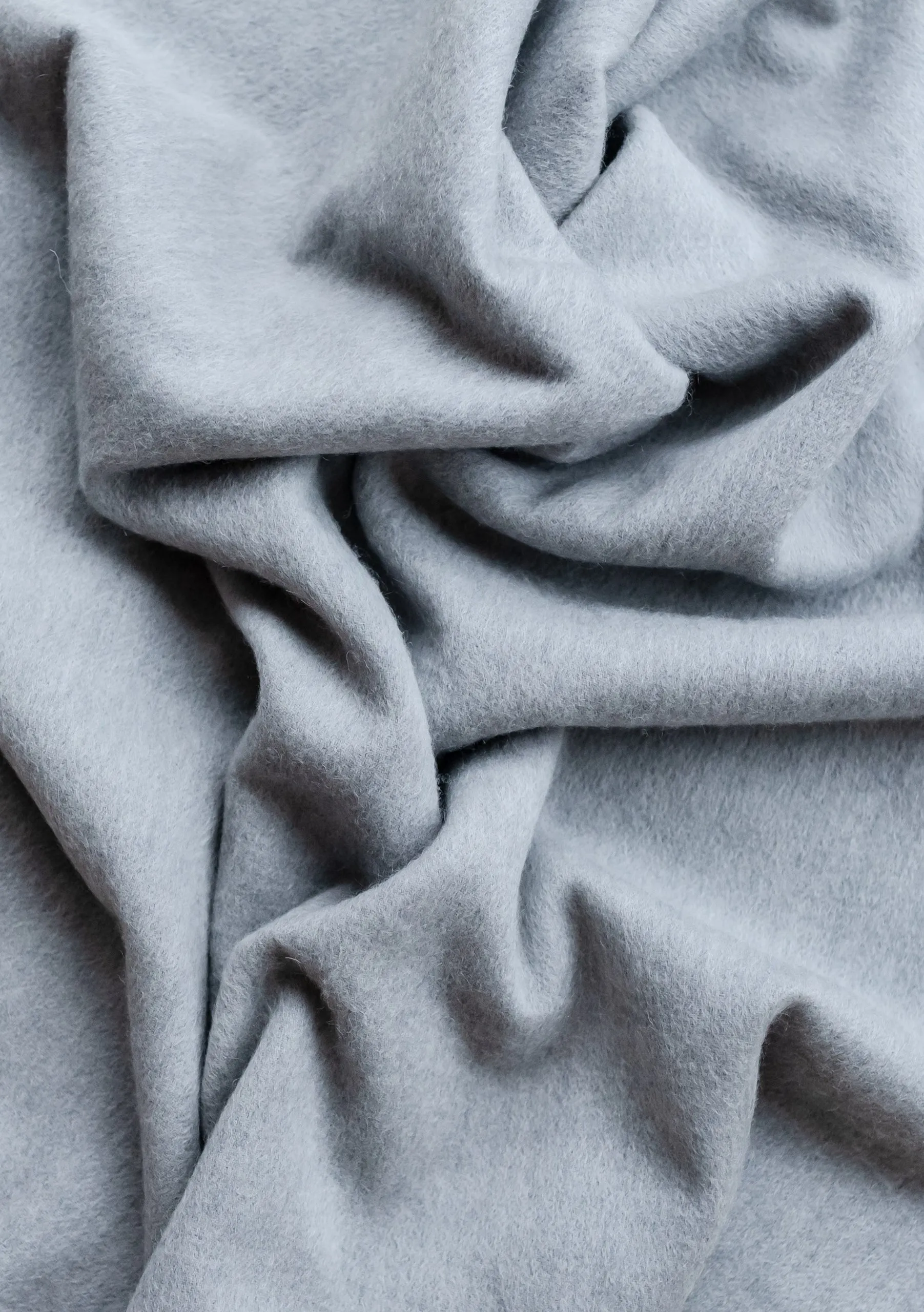 Cashmere Blanket in Light Grey Melange