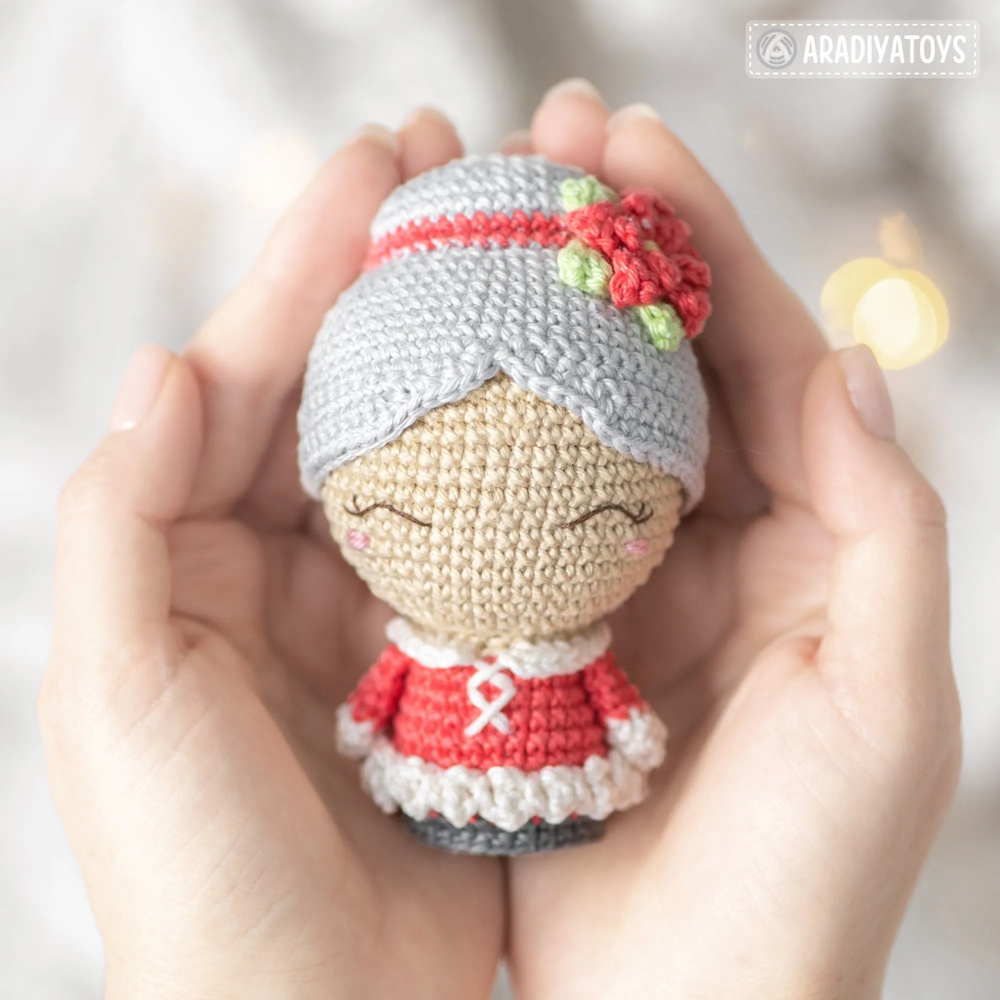 Christmas Minis set 2 from “AradiyaToys Minis” collection / christmas crochet pattern by AradiyaToys (Amigurumi tutorial PDF file)