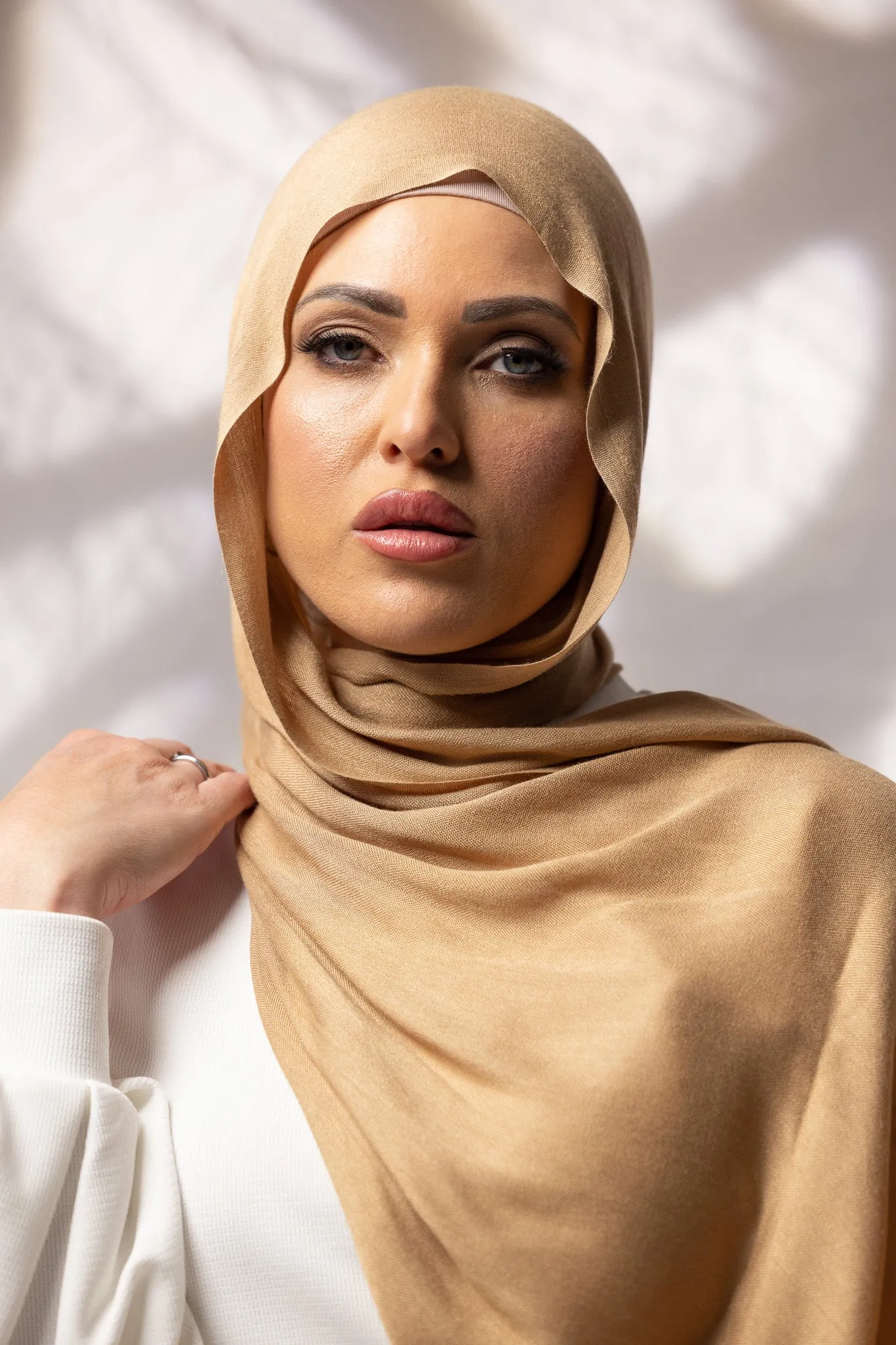 Cotton Tassleless Shawl - Shades of Light Brown