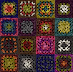 Crochet Wallpaper - Rainbow 2