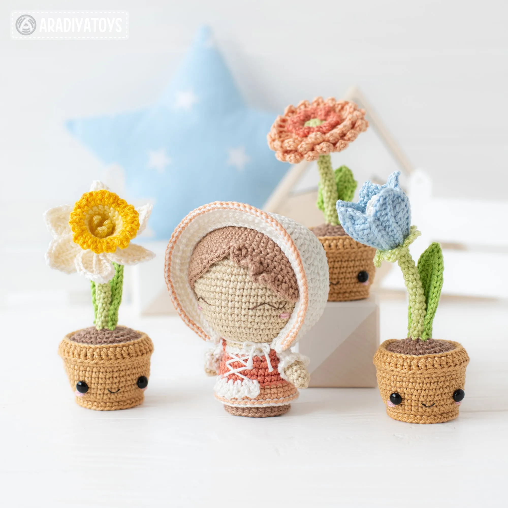 Flower Garden from “Mini Kingdom” collection / crochet patterns by AradiyaToys (Amigurumi tutorial PDF file) / crochet flower / amigurumi