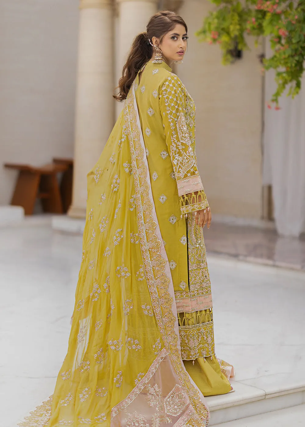 Ishq Aatish Luxury Chiffon '23 by Emaan Adeel | FARAH