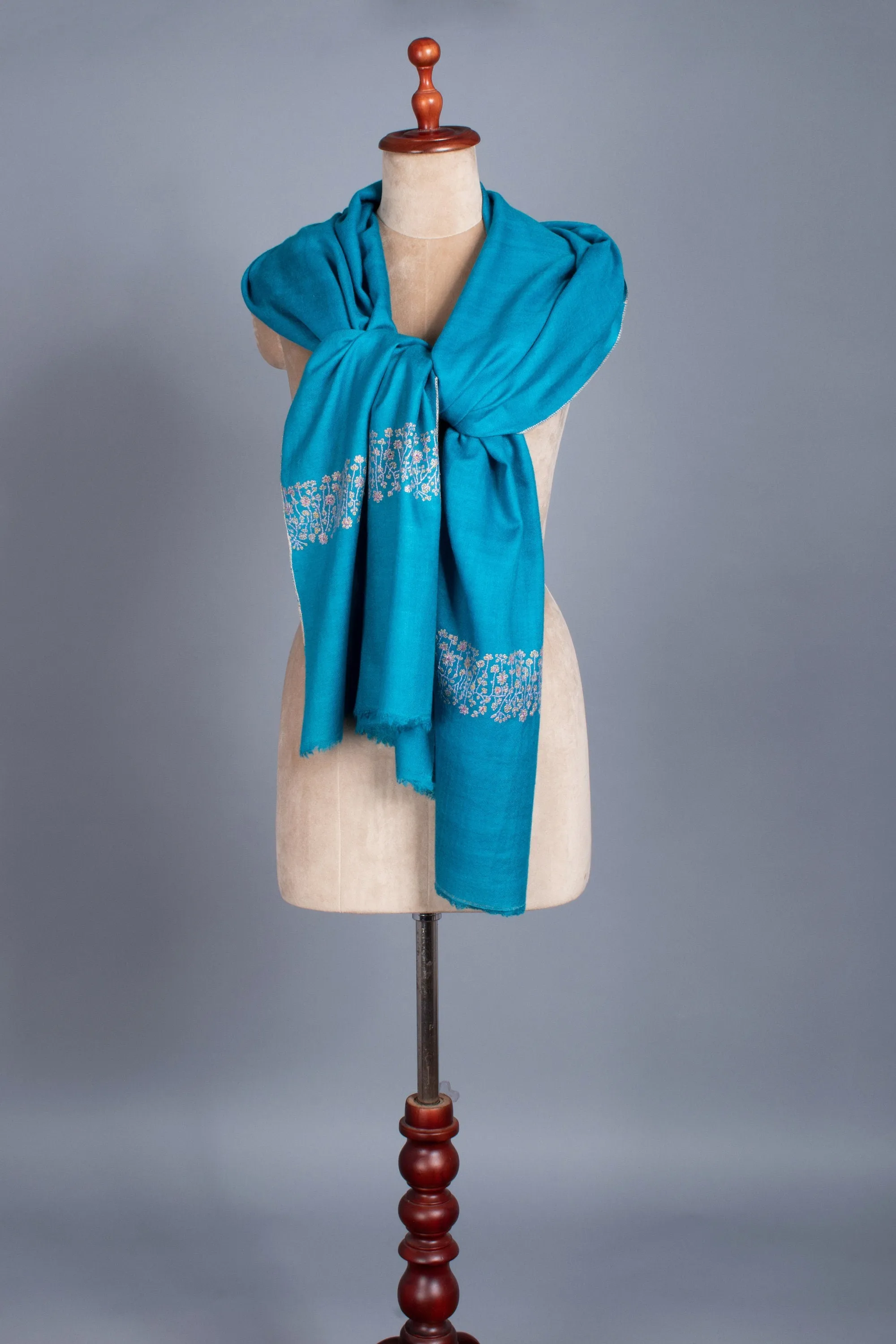 Natural Scarves, Super Soft Pashminas, Needlework Embroideries, Kashmiri Shawls, Autumn Wraps, Gorgeous Scarf, 28x80" - LESBOS
