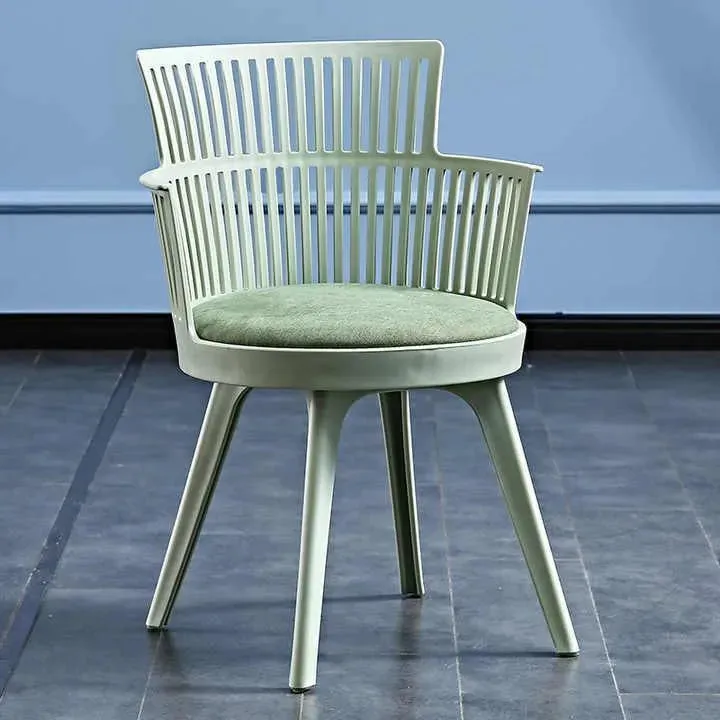 Wooden Twist Fictile Outdoor Cafe Chair Stylish Dining Chair for Plastic Cafe Restaurant Chair