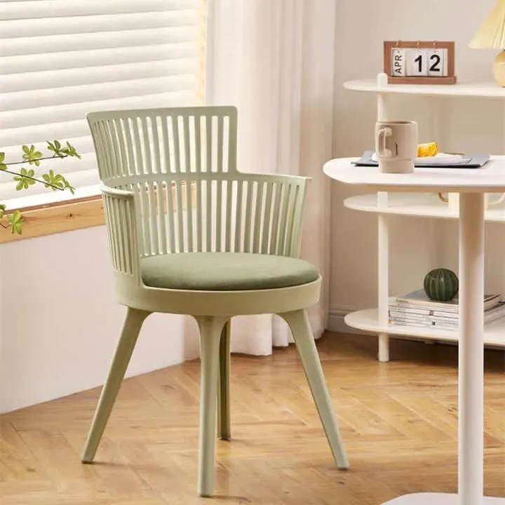 Wooden Twist Fictile Outdoor Cafe Chair Stylish Dining Chair for Plastic Cafe Restaurant Chair